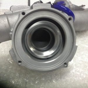 turbolader upgrade , oktober 2013 
66mm Turbine ( 15mm mehr als Serie) 50% leichtere Lagerung, 60% stärkere Wastegate,metall blow off 0,02 S. Reaktionszeit.
